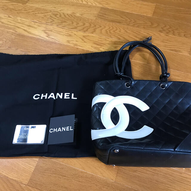 CHANEL(シャネル)のシャネル  カーボンライン　トートバッグ レディースのバッグ(トートバッグ)の商品写真