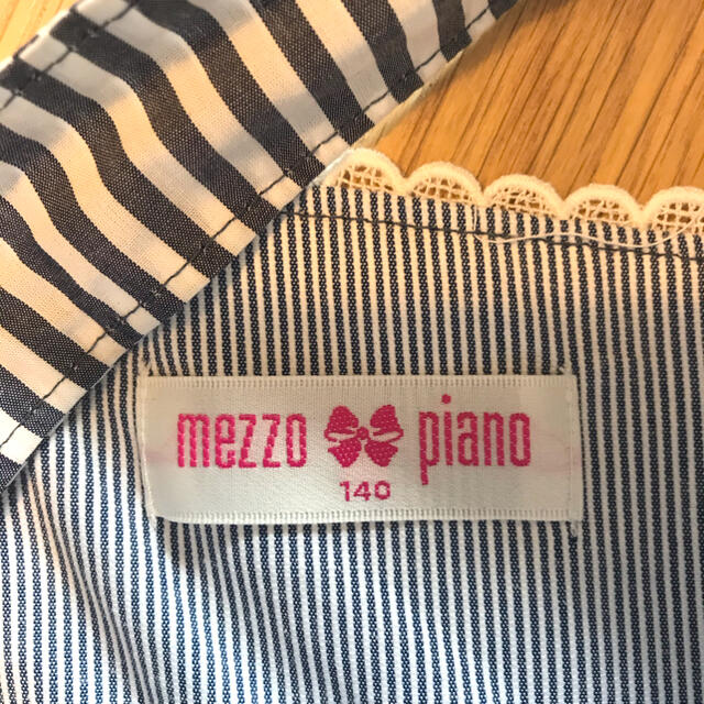 mezzo piano(メゾピアノ)の極美品　メゾピアノ　リボンが可愛いワンピース　140 キッズ/ベビー/マタニティのキッズ服女の子用(90cm~)(ワンピース)の商品写真