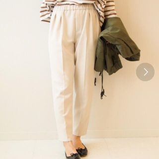 スピックアンドスパン(Spick & Span)のSpick & Span オフホワイトパンツ(カジュアルパンツ)