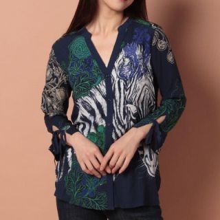 デシグアル(DESIGUAL)の新品✨タグ付き♪定価14,900円　デシグアル　ブラウス　シャツ　Sサイズ(シャツ/ブラウス(長袖/七分))