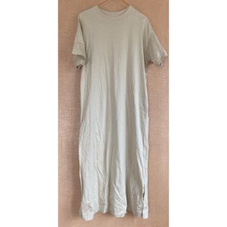 ユニクロ(UNIQLO)の【中古】ユニクロ　ロングTワンピース（半袖/M）(ロングワンピース/マキシワンピース)