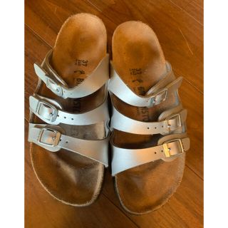 ビルケンシュトック(BIRKENSTOCK)のBIRKENSTOCK ビルケンシュトック 37  シルバー(サンダル)