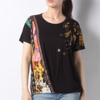 デシグアル(DESIGUAL)の新品✨タグ付き♪デシグアル　Tシャツ　カットソー　半袖　シャツ　大特価‼️(カットソー(半袖/袖なし))