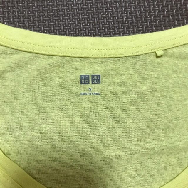 UNIQLO(ユニクロ)のユニクロ　UNIQLO Tシャツ レディースのトップス(Tシャツ(半袖/袖なし))の商品写真