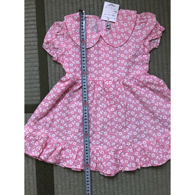 新品未使用　ワンピース　95 キッズ/ベビー/マタニティのキッズ服女の子用(90cm~)(ワンピース)の商品写真