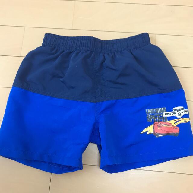 新品❗️未使用　ディズニー　カーズ　水着パンツ キッズ/ベビー/マタニティのキッズ服男の子用(90cm~)(水着)の商品写真