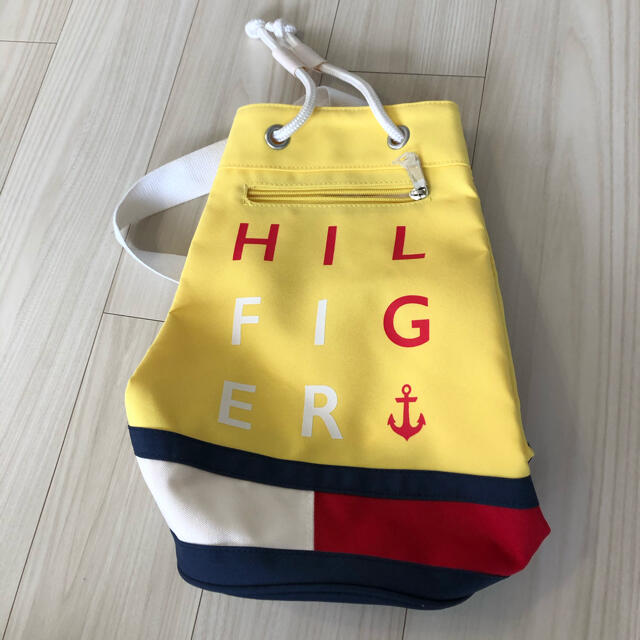 TOMMY HILFIGER(トミーヒルフィガー)のTOMMY HILFIGER ノベルティ　プールバッグ キッズ/ベビー/マタニティのこども用バッグ(その他)の商品写真