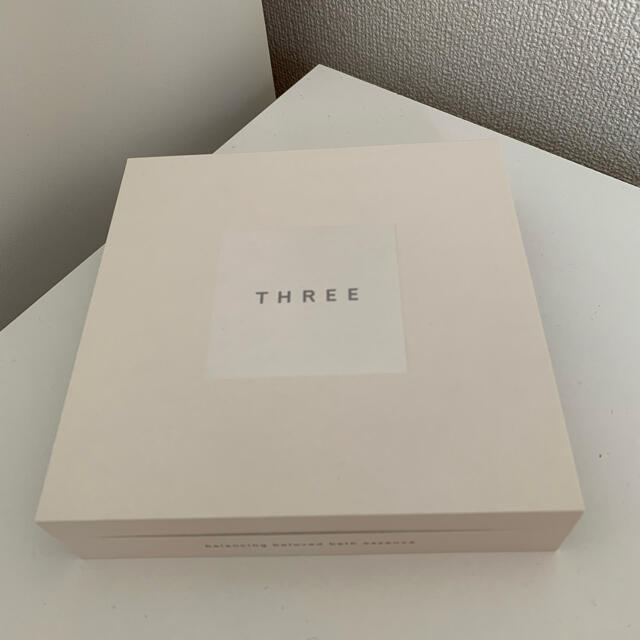 THREE(スリー)のTHREE バランシングビラブドバスエッセンス コスメ/美容のボディケア(入浴剤/バスソルト)の商品写真