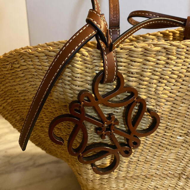 新作商品 LOEWE - ロエベ スモールシェルバスケットバッグ LOEWE かごバッグ/ストローバッグ - rinsa.ca