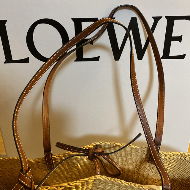 バッグロエベ　スモールシェルバスケットバッグ LOEWE