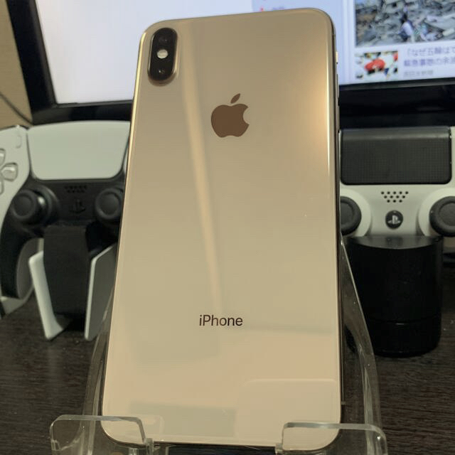 Apple(アップル)のiPhone Xs max ゴールド simフリー 64GB 超美品 スマホ/家電/カメラのスマートフォン/携帯電話(スマートフォン本体)の商品写真