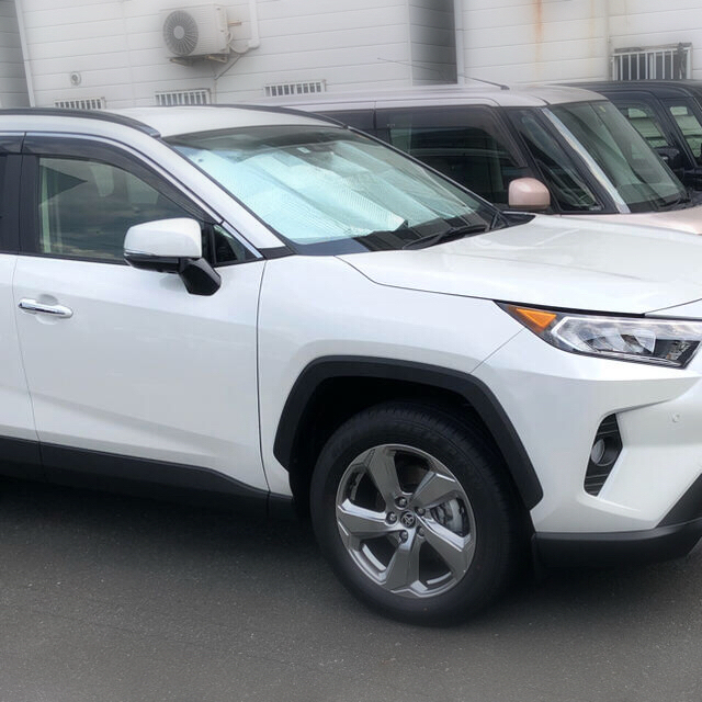 トヨタ(トヨタ)のRAV4  US サイドマーカー風　オレンジフィルム 自動車/バイクの自動車(車種別パーツ)の商品写真