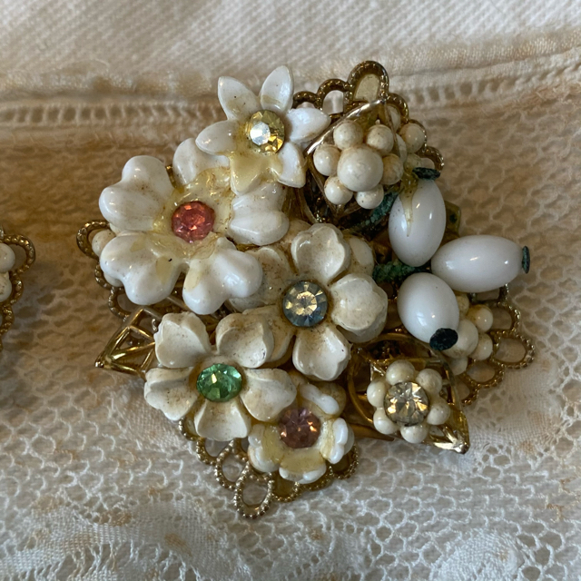 vintage earrings 1