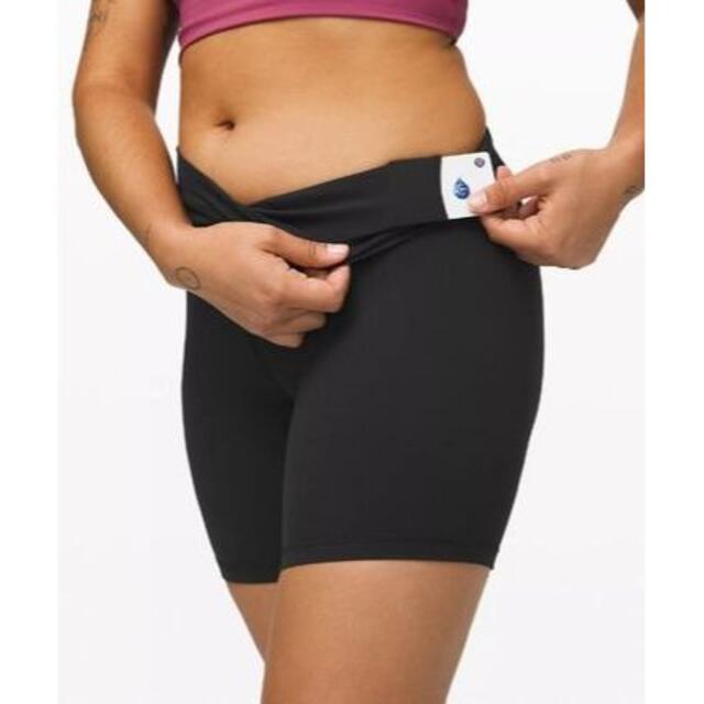 lululemon(ルルレモン)の新品未使用☆サイズ6セール☆ショートパンツ★Align Short レディースのパンツ(その他)の商品写真