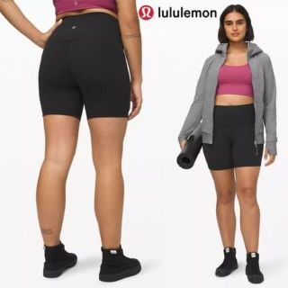 ルルレモン(lululemon)の新品未使用☆サイズ6セール☆ショートパンツ★Align Short(その他)