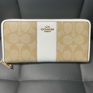 コーチ(COACH)の★新品未使用★ コーチ COACH 正規品長財布 カーキ×ホワイト(長財布)