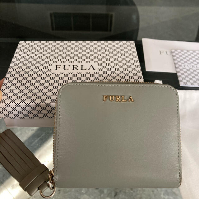 Furla(フルラ)の(ami様専用)フルラ 二つ折り財布 グレージュ レディースのファッション小物(財布)の商品写真