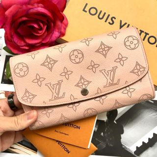 ルイヴィトン(LOUIS VUITTON)の極美品✨ヴィトン マヒナ イリス 長財布(長財布)