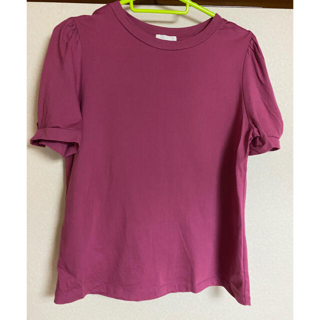 GU(ジーユー)のジーユーTシャツ　半袖　ピンク レディースのトップス(Tシャツ(半袖/袖なし))の商品写真