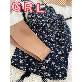 グレイル(GRL)のGRL、グレイル、ワイドパンツベルト付き、ガウチョパンツ、花柄、夏服🌺🌴(カジュアルパンツ)