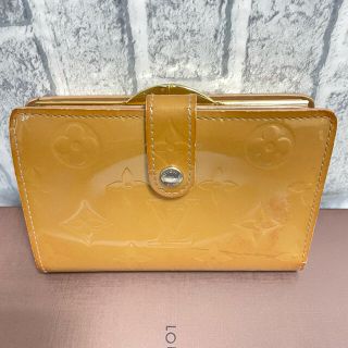 ルイヴィトン(LOUIS VUITTON)のルイ ヴィトン がま口財布 二つ折り財布 ポルトモネビエヴィエノワ ヴェルニ(財布)