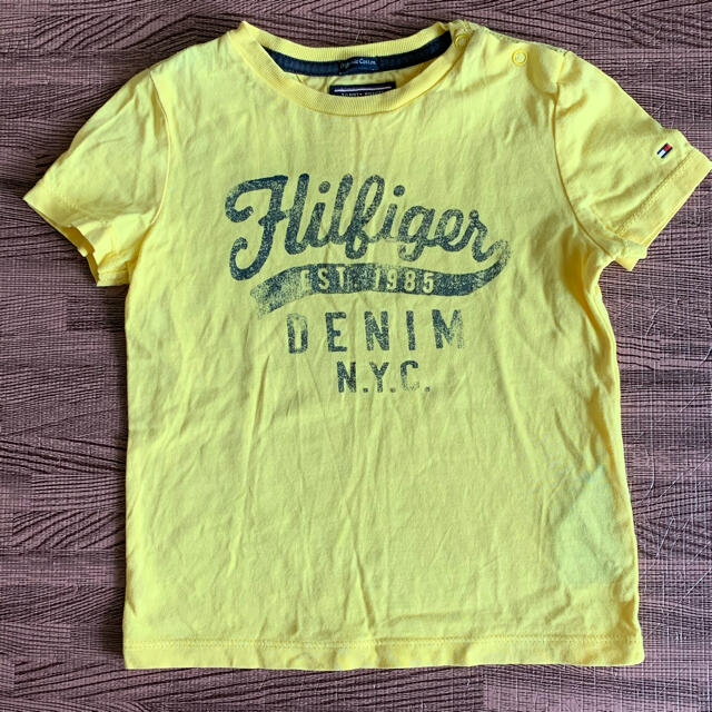 TOMMY HILFIGER(トミーヒルフィガー)のトミーヒルフィガー Tシャツ　92cm キッズ/ベビー/マタニティのキッズ服男の子用(90cm~)(Tシャツ/カットソー)の商品写真