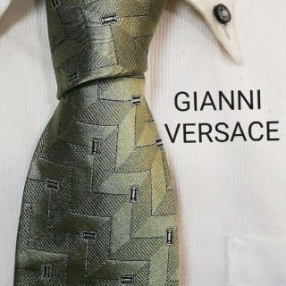 ジャンニヴェルサーチ(Gianni Versace)の希少★GIANNI VERSACEヴェルサーチ★光沢美しい最高級ネクタイ★(ネクタイ)