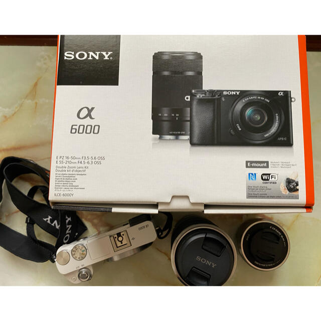 SONY(ソニー)のSONY α6000 ダブルズームレンズキット スマホ/家電/カメラのカメラ(ミラーレス一眼)の商品写真