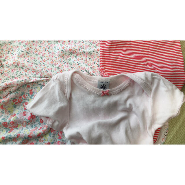 PETIT BATEAU(プチバトー)のプチバトー　ロンパース 肌着　4枚セット キッズ/ベビー/マタニティのベビー服(~85cm)(肌着/下着)の商品写真