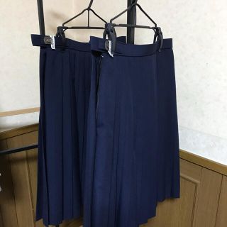 学生服　スカート　夏用と冬用の2点セット(ひざ丈スカート)