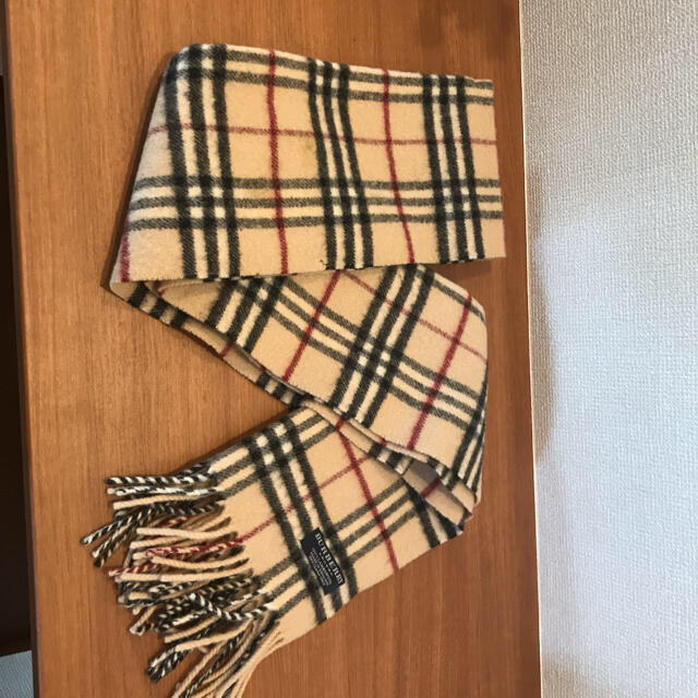 BURBERRY(バーバリー)のバーバリー　マフラー　ベージュ レディースのファッション小物(マフラー/ショール)の商品写真