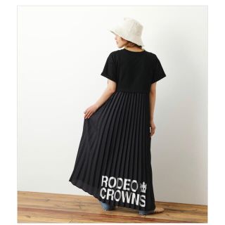 ロデオクラウンズワイドボウル(RODEO CROWNS WIDE BOWL)のRODEO CROWNS ロデオ バックプリーツマキシワンピース 黒(ロングワンピース/マキシワンピース)