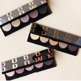 ボビイブラウン(BOBBI BROWN)のボビイブラウン＊ヌードアイシャドウパレット(ギフトラッピング)(アイシャドウ)