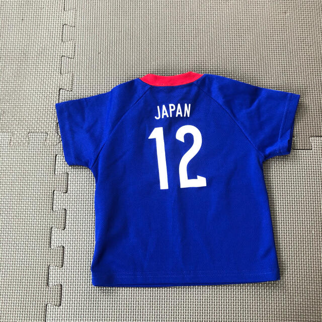 サッカー　ユニフォーム　90 キッズ/ベビー/マタニティのキッズ服男の子用(90cm~)(Tシャツ/カットソー)の商品写真