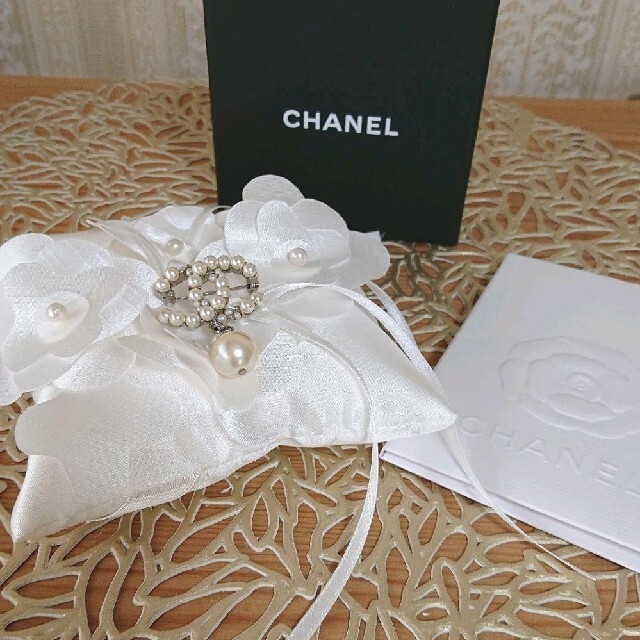 CHANEL(シャネル)のシャネル　パールブローチ レディースのアクセサリー(ブローチ/コサージュ)の商品写真