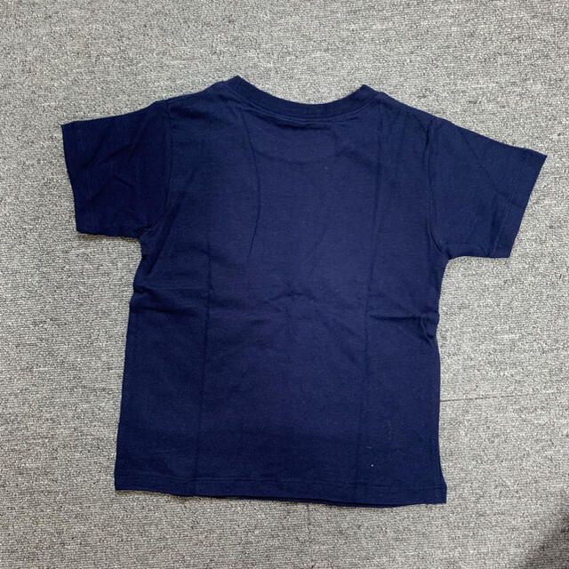 ikka(イッカ)の新品　ikka Tシャツ　ネイビー  110 キッズ/ベビー/マタニティのキッズ服男の子用(90cm~)(Tシャツ/カットソー)の商品写真