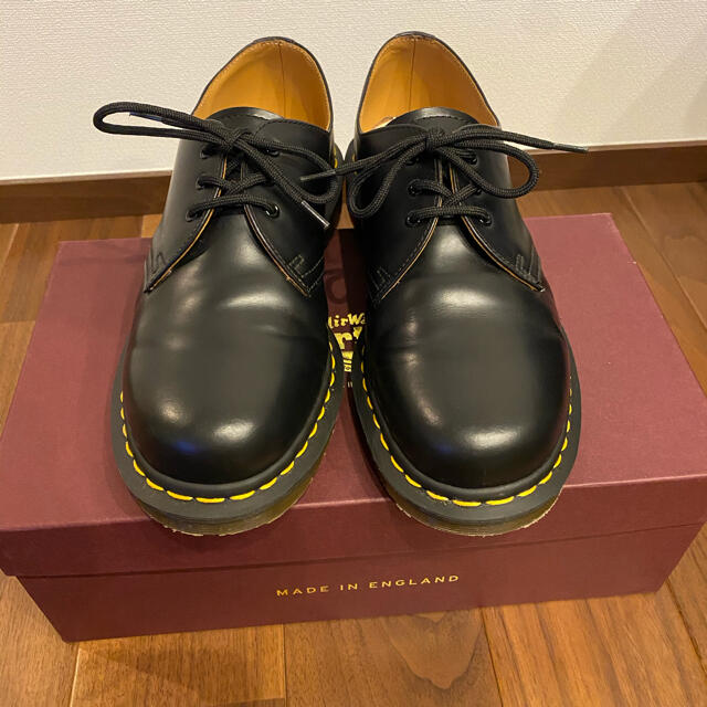 イギリス製　Dr.Martens 3ホール　ドクターマーチン　27 UK8　美品