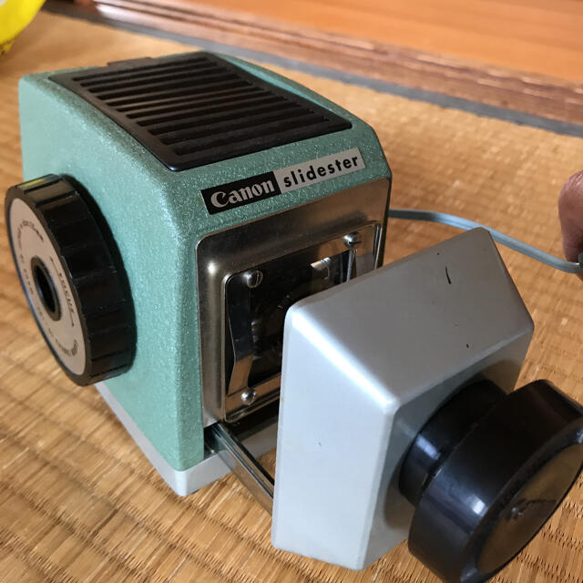 Canon(キヤノン)のCanon 映写機　スライドスター スマホ/家電/カメラのテレビ/映像機器(プロジェクター)の商品写真
