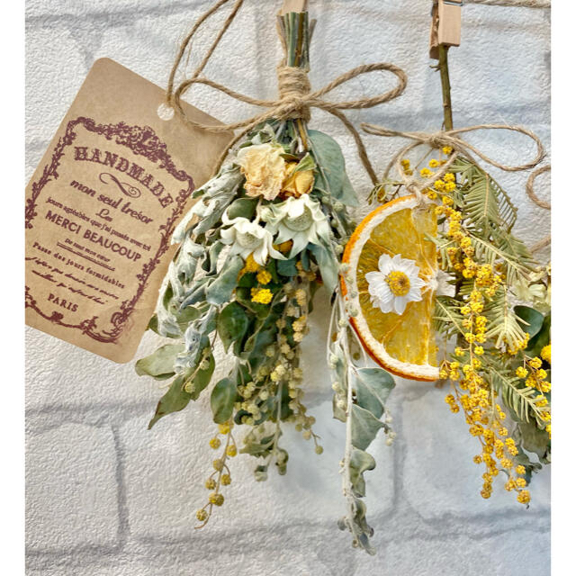 ドライフラワー スワッグ ガーランド❁261 黄色ミモザ 薔薇 オレンジ 花束 ハンドメイドのフラワー/ガーデン(ドライフラワー)の商品写真