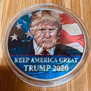 トランプ大統領　カラー銀貨　キープアメリカグレート　2020(貨幣)