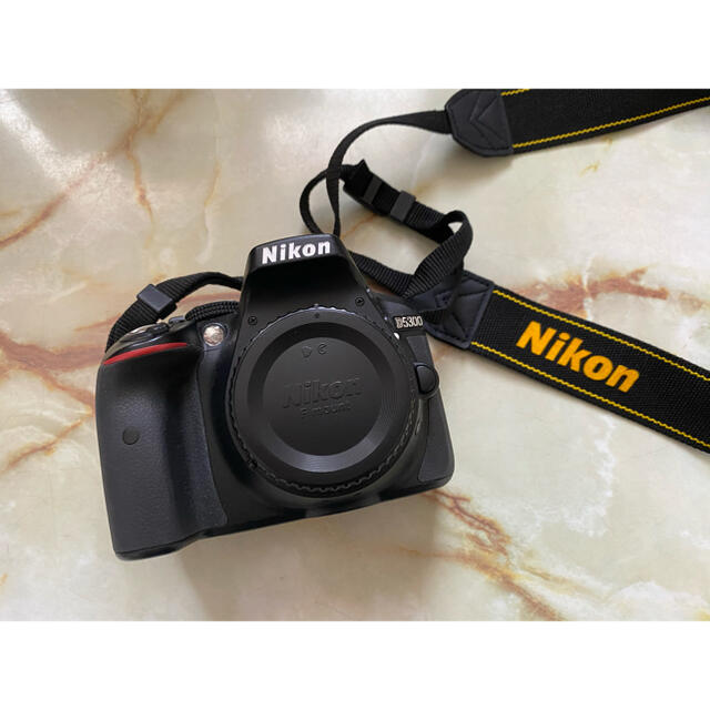 Nikon(ニコン)のNIKON d5300 ダブルズームキット2 スマホ/家電/カメラのカメラ(デジタル一眼)の商品写真