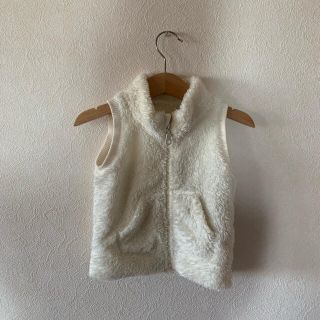 ユニクロ(UNIQLO)のUNIQLO ユニクロ　ベスト　white 80(その他)