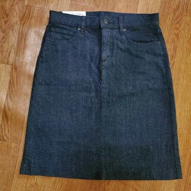 UNIQLO(ユニクロ)のデニムスカート　58cm 69Navy　ユニクロ レディースのスカート(ひざ丈スカート)の商品写真