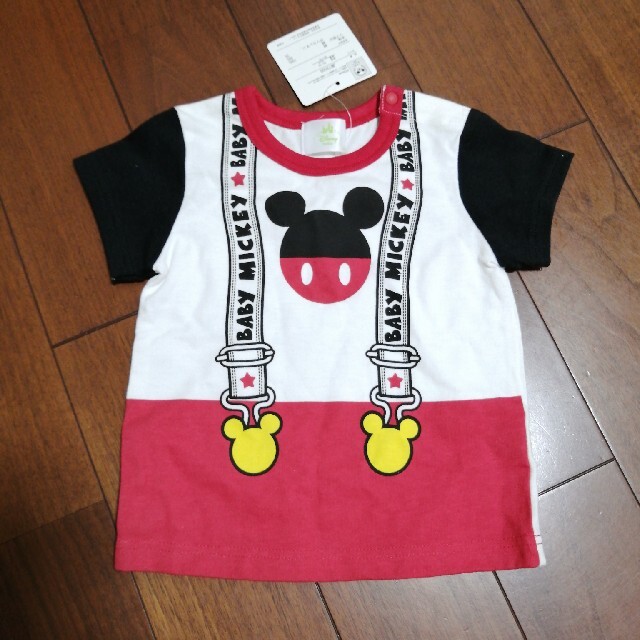 Disney(ディズニー)の新品タグ付き ミッキーTシャツ キッズ/ベビー/マタニティのベビー服(~85cm)(Ｔシャツ)の商品写真