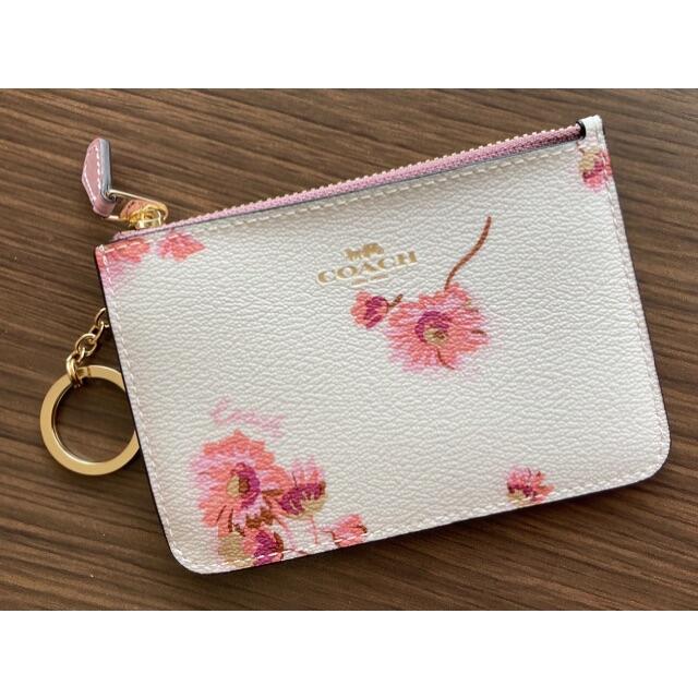 新品coach❣️IDケースフローラルプリント❣️キーリング付き