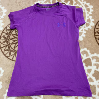 アンダーアーマー(UNDER ARMOUR)の専用☻レディース Tシャツ アンダーアーマー Sサイズ 紫色(Tシャツ(半袖/袖なし))