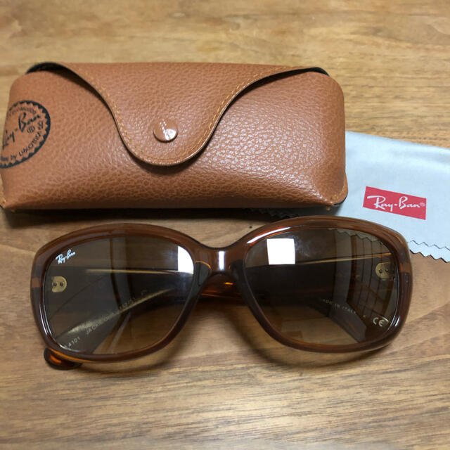 Ray-Ban(レイバン)の☆p.e 様専用☆ Ray-Ban  レイバン　サングラス　 レディースのファッション小物(サングラス/メガネ)の商品写真