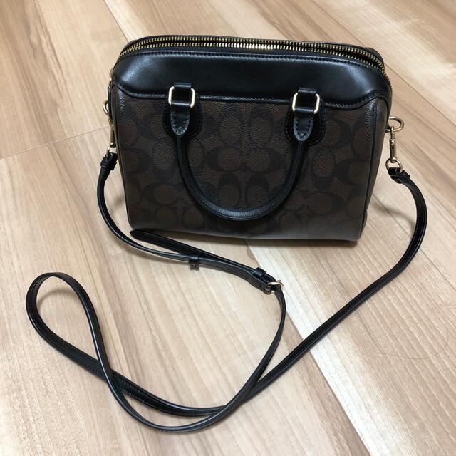 COACH(コーチ)の【めろ♡様専用】COACH ショルダーバッグ　コーチ　ダークブラウン レディースのバッグ(ショルダーバッグ)の商品写真