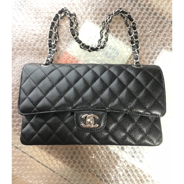 CHANEL - oiaページ
