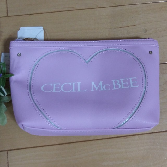 CECIL McBEE(セシルマクビー)の☆セール☆　♡CECIL McBEE　ポーチ♡ レディースのファッション小物(ポーチ)の商品写真